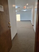 4625-A Wynn Rd, Las Vegas, NV for lease Interior Photo- Image 1 of 2