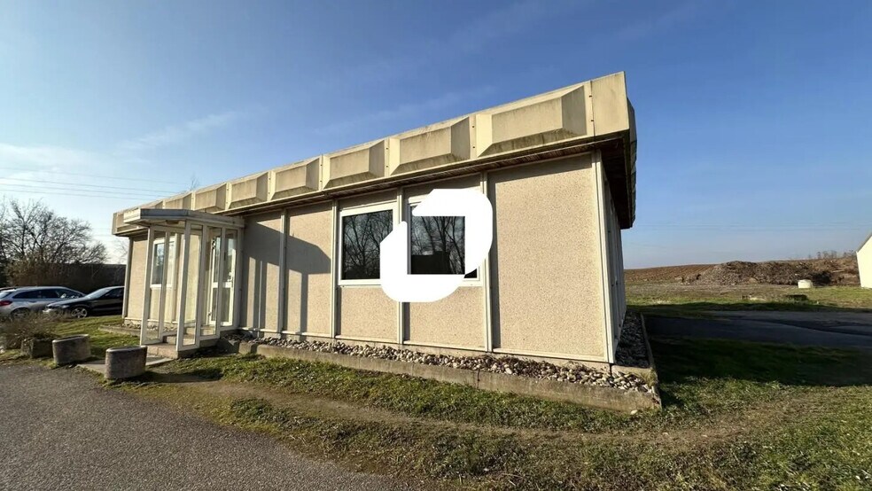 13 Rue Du Commerce, Geispolsheim à louer - Photo du bâtiment - Image 3 de 4