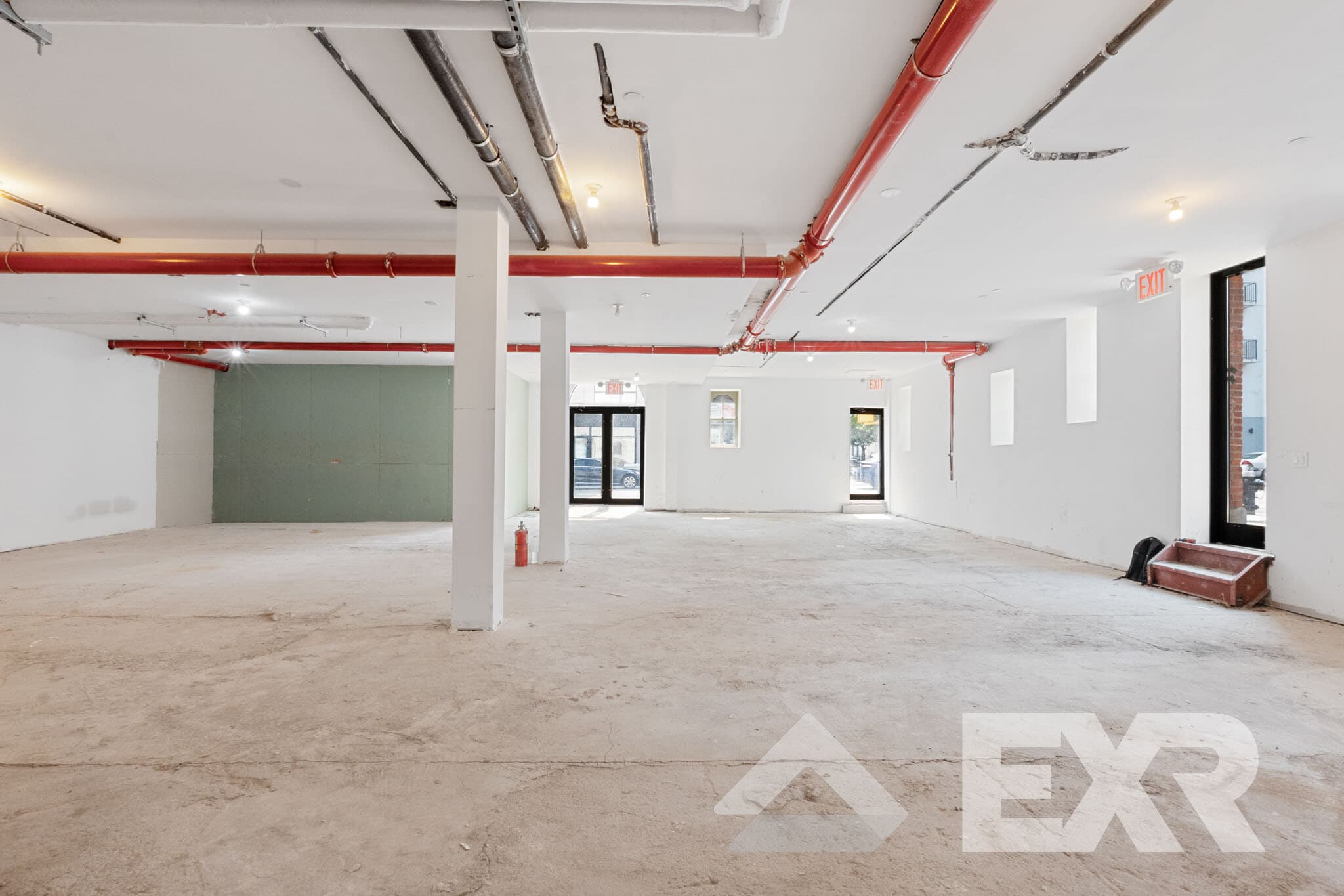945 Bergen St, Brooklyn, NY for lease Interior Photo- Image 1 of 5
