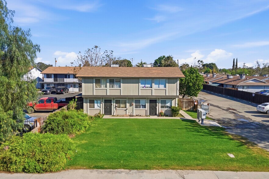 330 Roberts Ln, Bakersfield, CA à vendre - Photo du bâtiment - Image 2 de 27