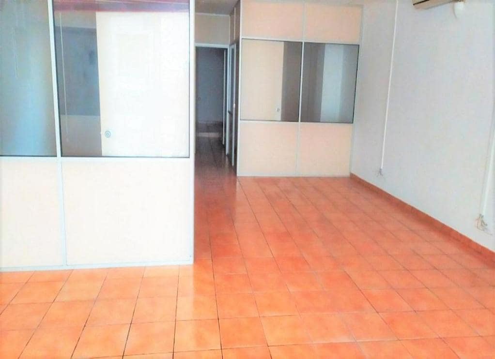 Granollers, BAR 08402 - Unit 01 - - Interior Photo - Image 2 of 5