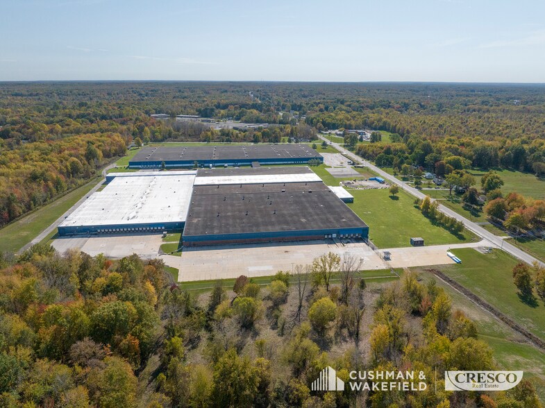 6800 Center Rd, Ashtabula, OH à louer - Photo du bâtiment - Image 3 de 10