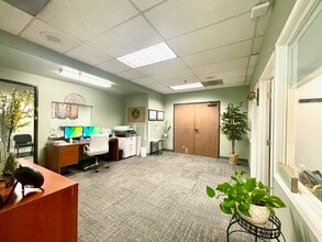 10737 Laurel St, Rancho Cucamonga, CA for lease Interior Photo- Image 1 of 15