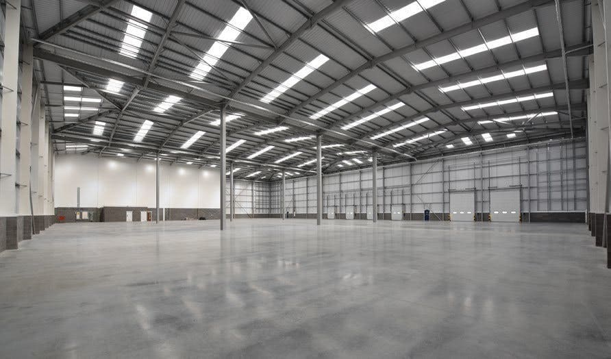 John Milne Av, Rochdale for lease - Interior Photo - Image 2 of 38