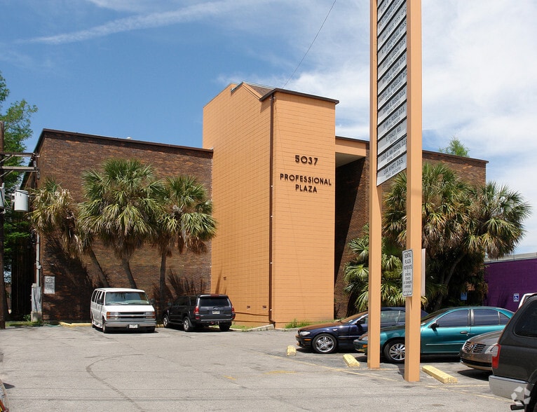 5037 Veterans Blvd, Metairie, LA à louer - Photo du bâtiment - Image 2 de 13