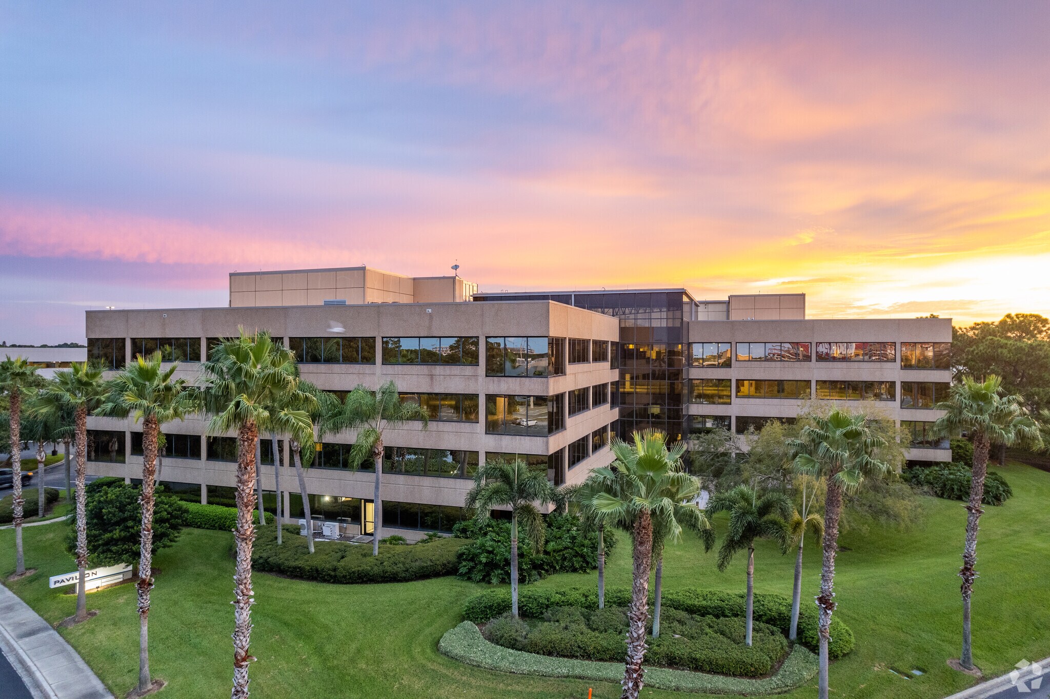 3405 W Martin Luther King Blvd, Tampa, FL à louer Photo principale- Image 1 de 8