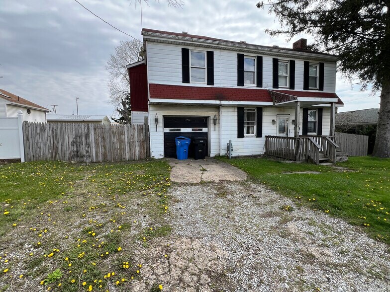221 Clay Pike, Irwin, PA à vendre - Photo du bâtiment - Image 3 de 29