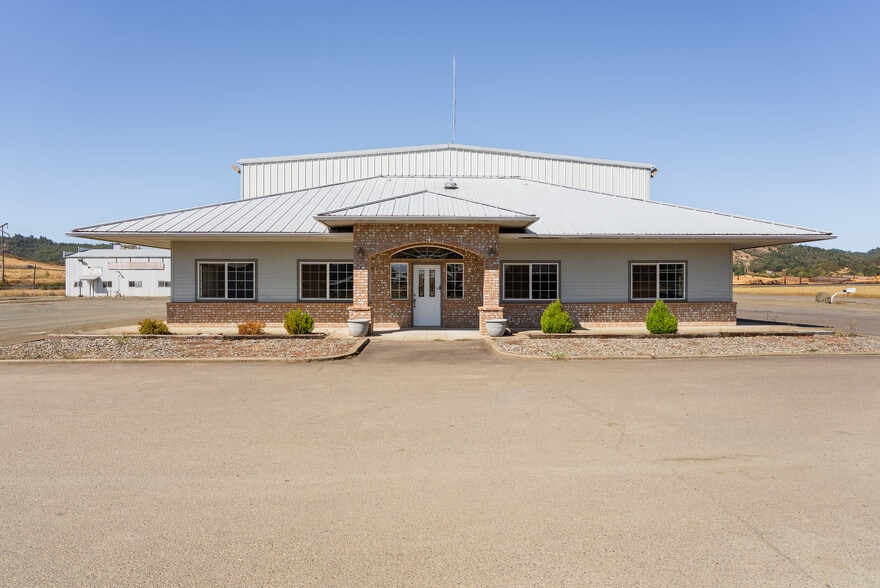 180 Weyerhaeuser Dr N, Roseburg, OR for sale - Building Photo - Image 1 of 59