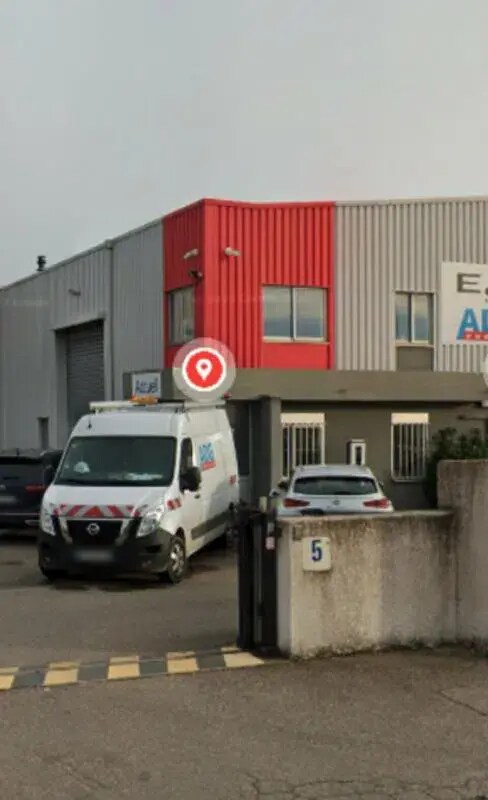 Flex dans Chassieu à louer Photo du bâtiment- Image 1 de 2