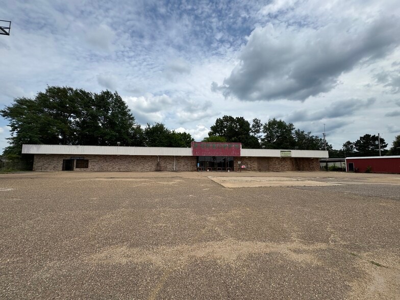 802 US Highway 59, Queen City, TX for sale - Building Photo - Image 2 of 13
