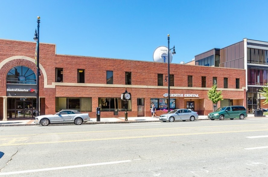 143-157 Main St, Nashua, NH à louer - Photo du bâtiment - Image 1 de 3