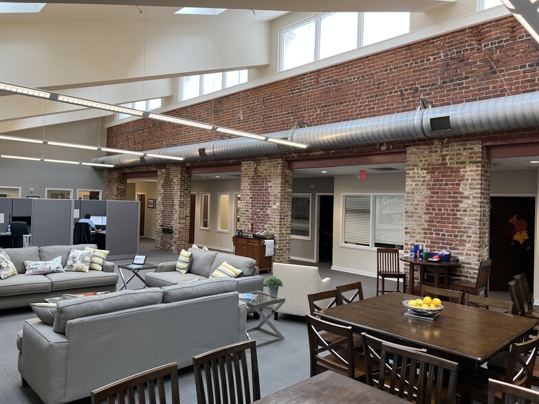 209 Fayetteville St, Raleigh, NC for sale - Interior Photo - Image 3 of 6