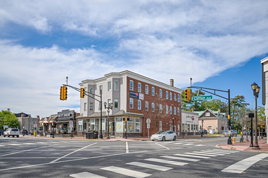 40 Clifton Ave, Lakewood, NJ à vendre - Photo du bâtiment - Image 3 de 6