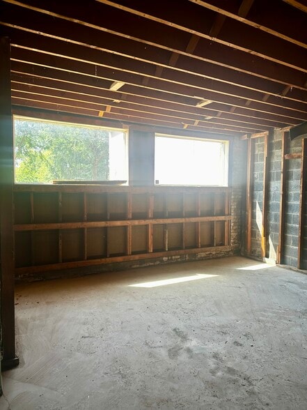 2 W Michigan Ave, Ypsilanti, MI for lease - Building Photo - Image 3 of 13