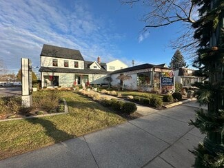 More details for 341 Main St, Islip, NY - Retail for Sale