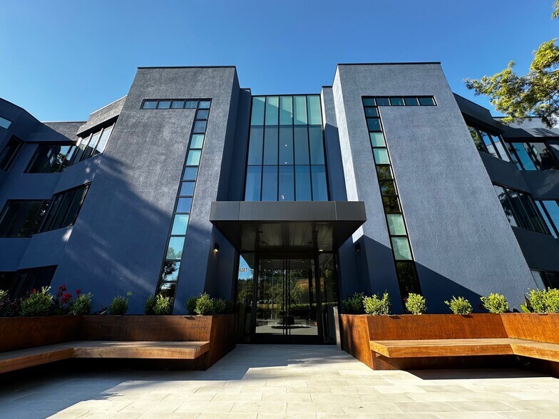 6207 Bee Caves Rd, Austin, TX à louer - Photo du bâtiment - Image 2 de 4