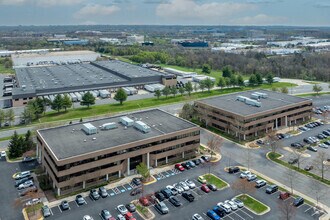 14901 Bogle Dr, Chantilly, VA - Aerial  map view