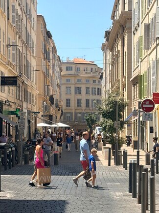 Plus de détails pour Rue Francis Davso, Marseille - Commerce de détail à louer