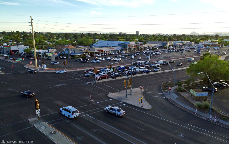 6126-6266 E Speedway Blvd, Tucson, AZ à louer - Photo du bâtiment - Image 1 de 6