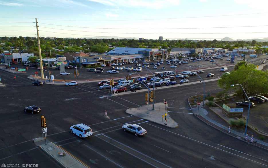 6126-6266 E Speedway Blvd, Tucson, AZ à louer - Photo du bâtiment - Image 1 de 5