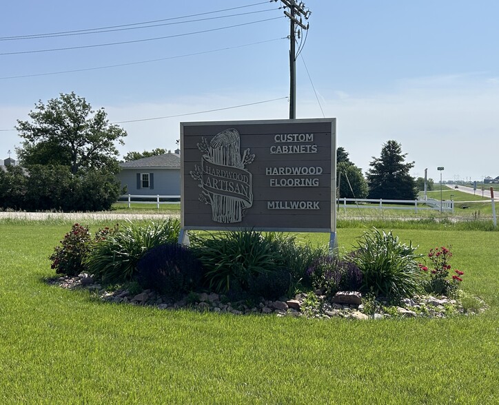 1530 1st St, Friend, NE for sale - Building Photo - Image 3 of 40