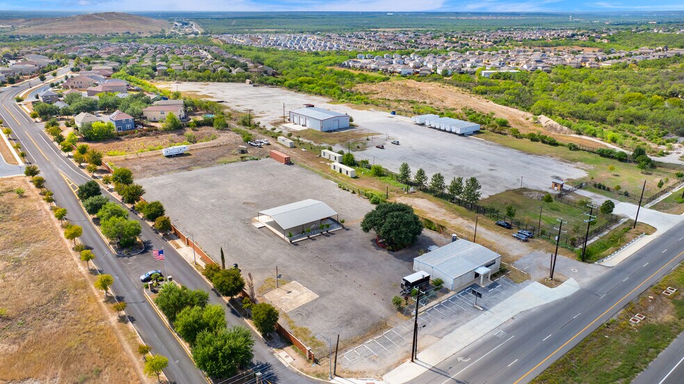 8403 SW Loop 410, San Antonio, TX à vendre - Photo du bâtiment - Image 3 de 10