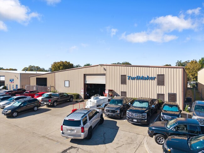 Plus de détails pour 4931 Grisham Dr, Rowlett, TX - Industriel à louer