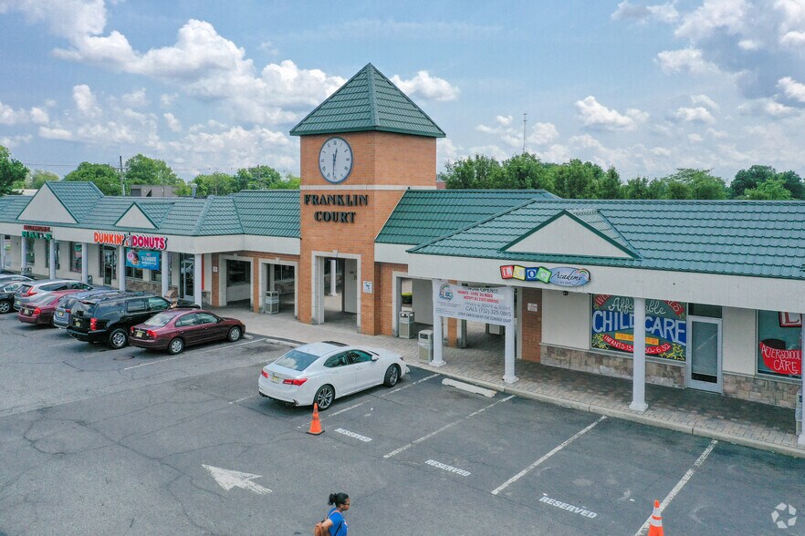 920-950 Hamilton St, Somerset, NJ à louer - Photo du bâtiment - Image 1 de 6