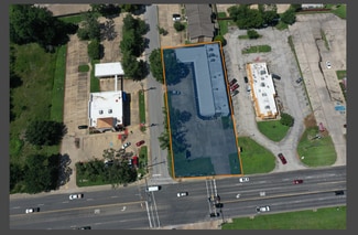 Plus de détails pour 1423 Brazos Dr, Huntsville, TX - Bureau/Commerce de détail à louer
