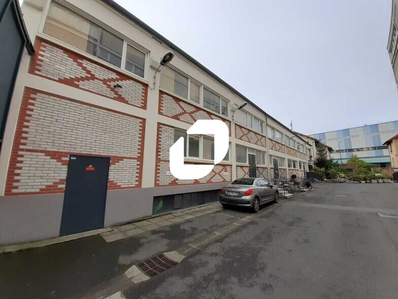 Bureau dans Montreuil à louer - Photo du bâtiment - Image 2 de 17