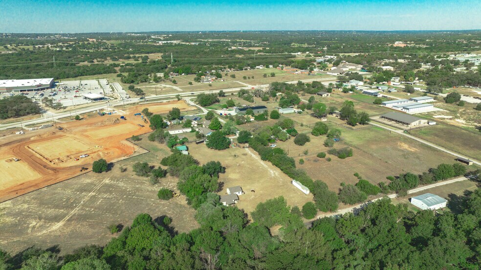 2314 Dean St, Weatherford, TX à vendre - Photo du bâtiment - Image 2 de 6