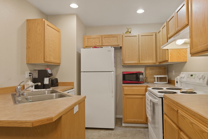 580 SE Duke St, Madras, OR for sale - Building Photo - Image 3 of 7