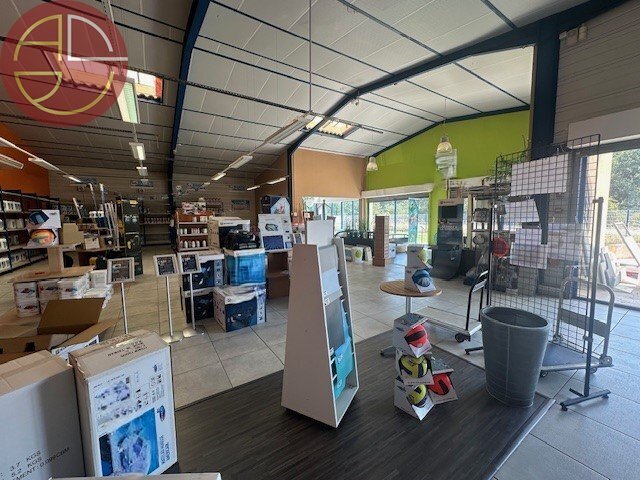 Retail in Cornebarrieu for lease Building Photo- Image 1 of 13