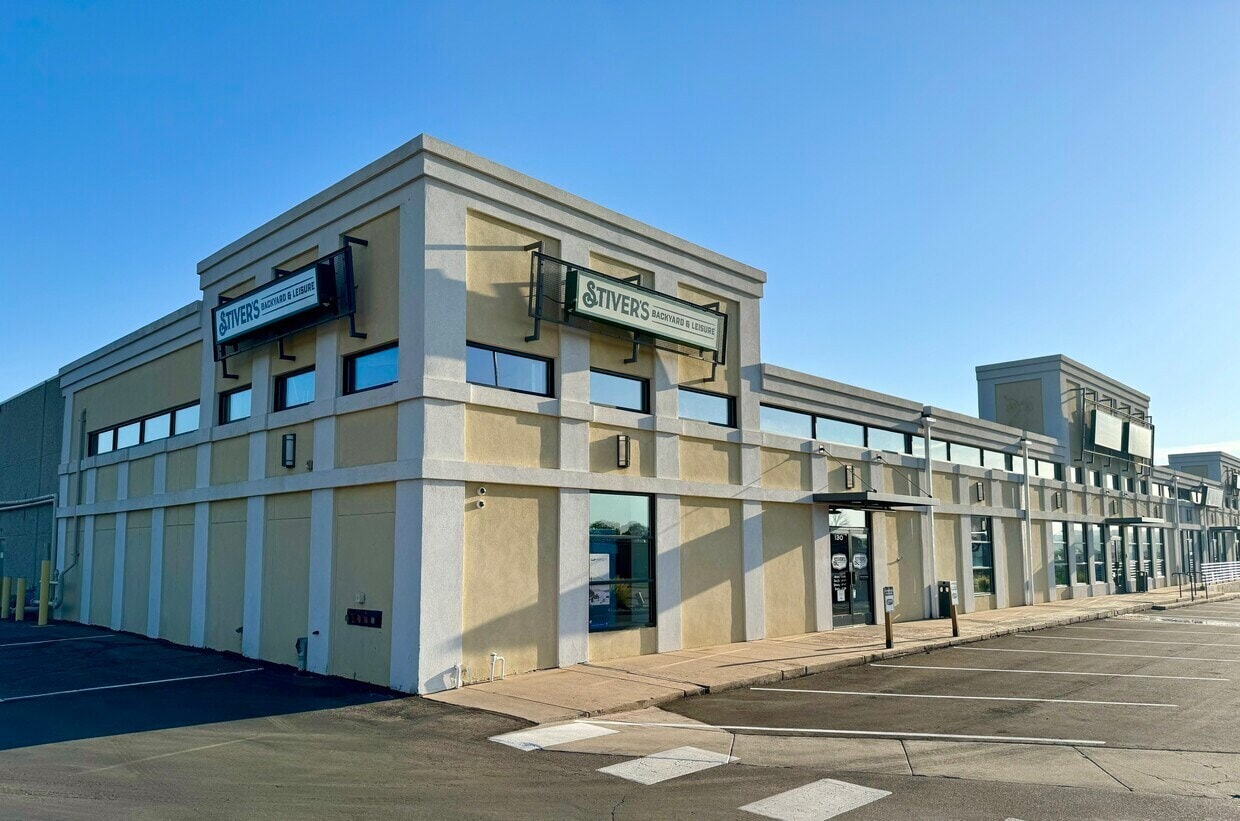 750 Garden Of The Gods Rd, Colorado Springs, CO for lease Interior Photo- Image 1 of 10