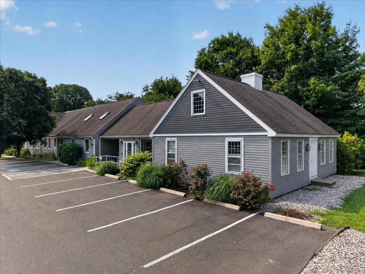 147 Westbrook Rd, Essex, CT à vendre Photo du bâtiment- Image 1 de 27