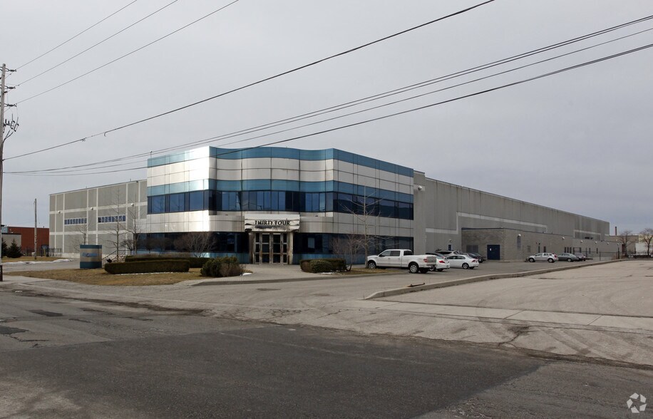 34 Carson St, Toronto, ON for sale - Primary Photo - Image 1 of 1