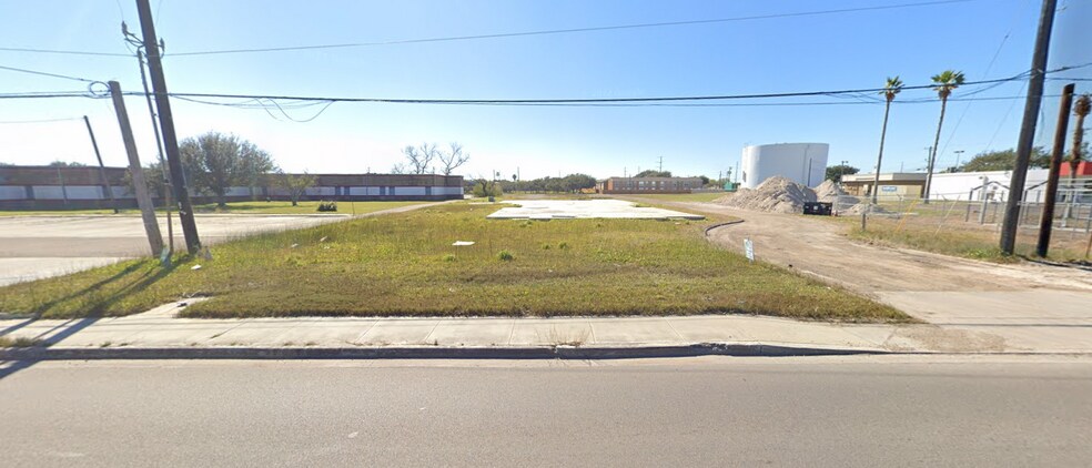 1731 W Wheeler, Aransas Pass, TX for sale - Building Photo - Image 1 of 3