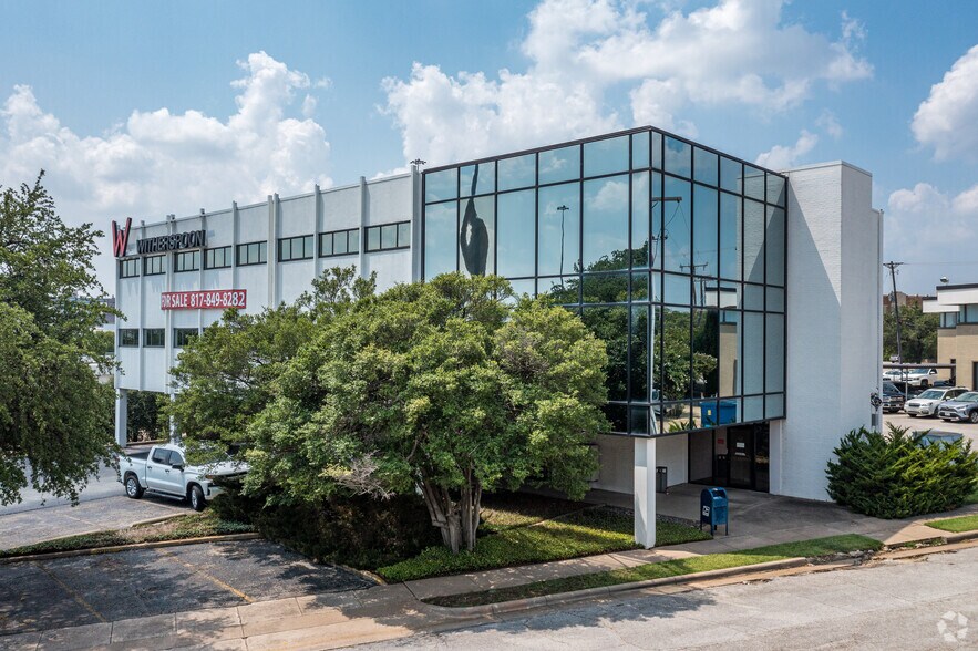 1200 West Fwy, Fort Worth, TX à vendre - Photo du bâtiment - Image 1 de 48