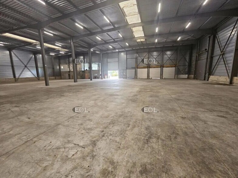 Industrial in Vitry-sur-Seine for lease - Building Photo - Image 3 of 17
