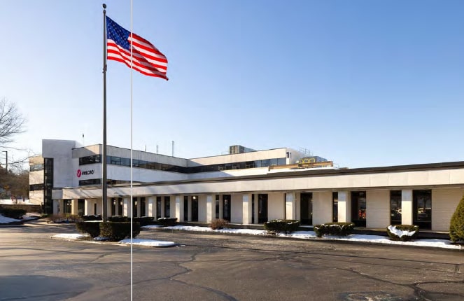 95 Sundial Ave, Manchester, NH à vendre - Photo du bâtiment - Image 3 de 15