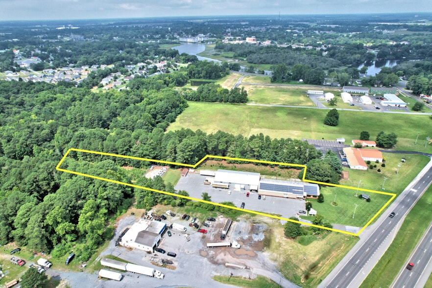 24904 Sussex Hwy, Seaford, DE à vendre - Photo du bâtiment - Image 2 de 17