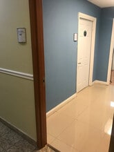 4000 N State Road 7, Lauderdale Lakes, FL à louer Photo intérieure- Image 1 de 4