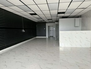 4307 Red Bluff Rd, Pasadena, TX à louer Photo intérieure- Image 2 de 5