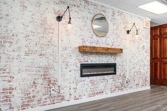 27 7th Ave N, Saint Cloud, MN à louer Photo intérieure- Image 1 de 5