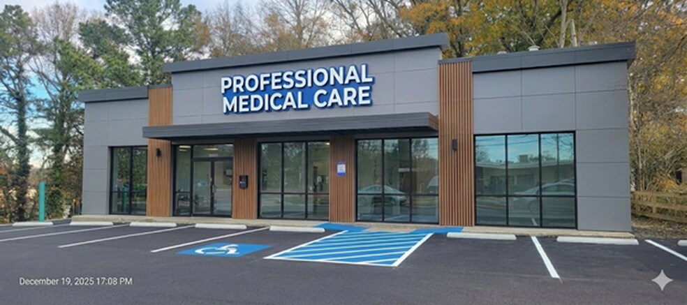 3645 Chamblee Dunwoody Rd, Atlanta, GA à vendre - Photo du bâtiment - Image 2 de 13