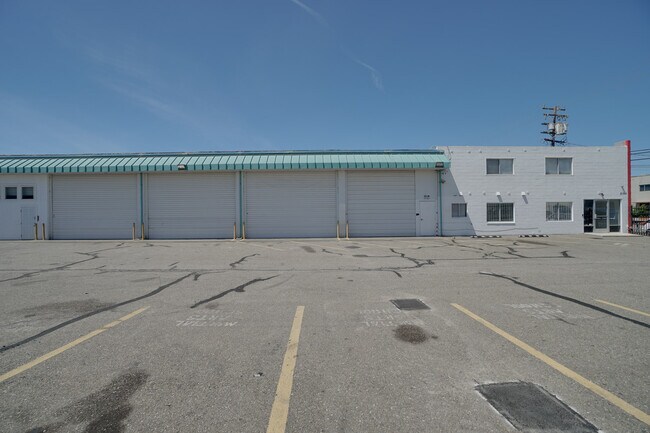 Plus de détails pour 2196 American Ave, Hayward, CA - Industriel à louer