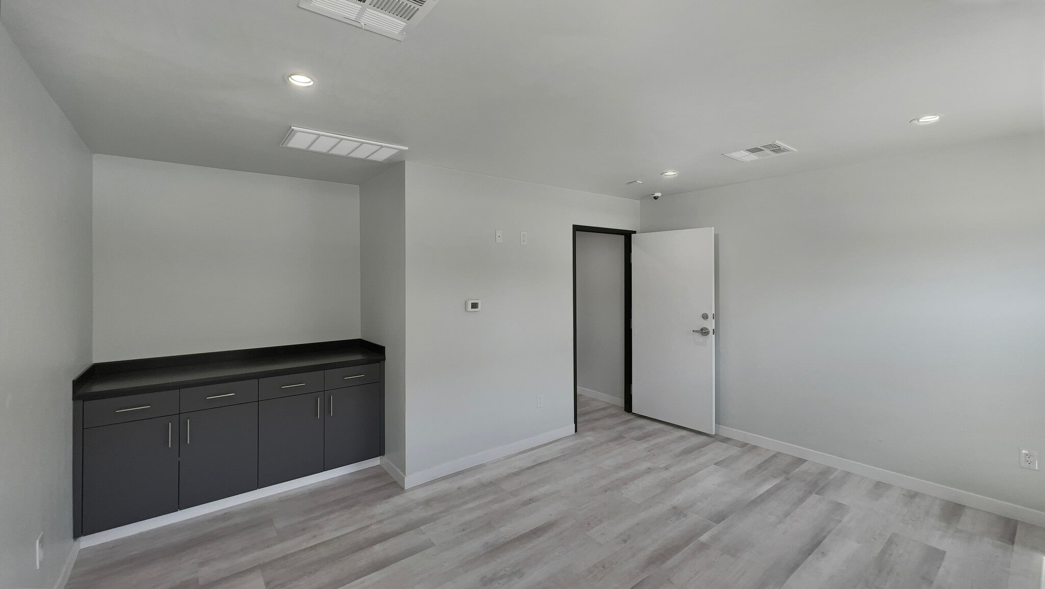 724 S 9th St, Las Vegas, NV for lease Interior Photo- Image 1 of 2