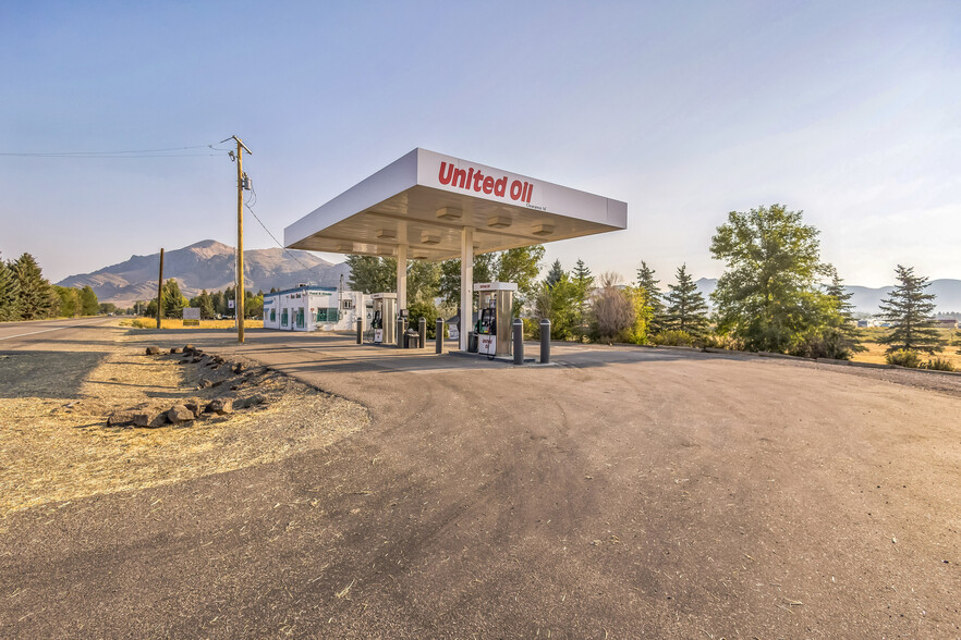 2404 W US Hwy 93, Arco, ID for sale - Building Photo - Image 1 of 4