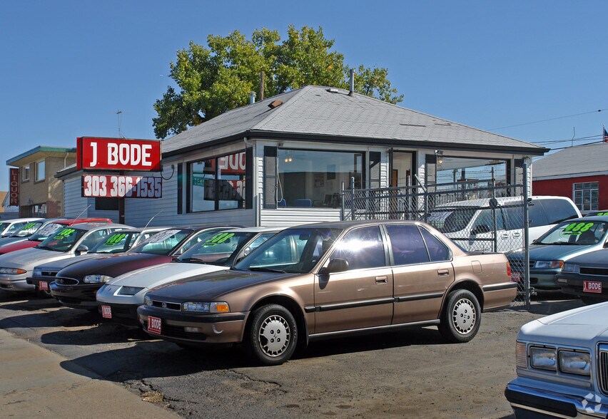 11090 E Colfax Ave, Aurora, CO à vendre - Photo du bâtiment - Image 2 de 4