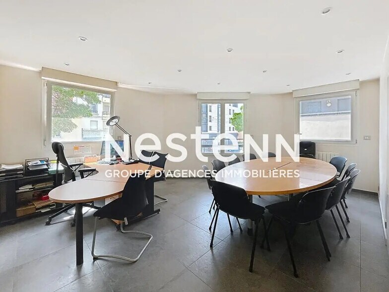 Office in Bron for sale - Interior Photo - Image 3 of 10